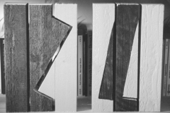 Lothar Rumold: Zweimal drei Teile, 1991, Tanne, Wachskreide, 30 x 45 x 7 cm