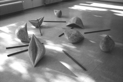 Lothar Rumold: Die sieben Freuden und die sieben Schmerzen Mariens, 1999, Birke, Eisen